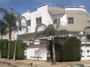 villa RAID ANNAKHIL RTE IMOUZZER FES
